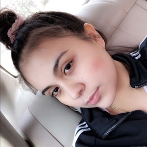 Meet your Posher, Stephany